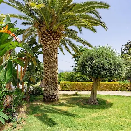 Blue Lagoon Estate, Villa Amarynthos